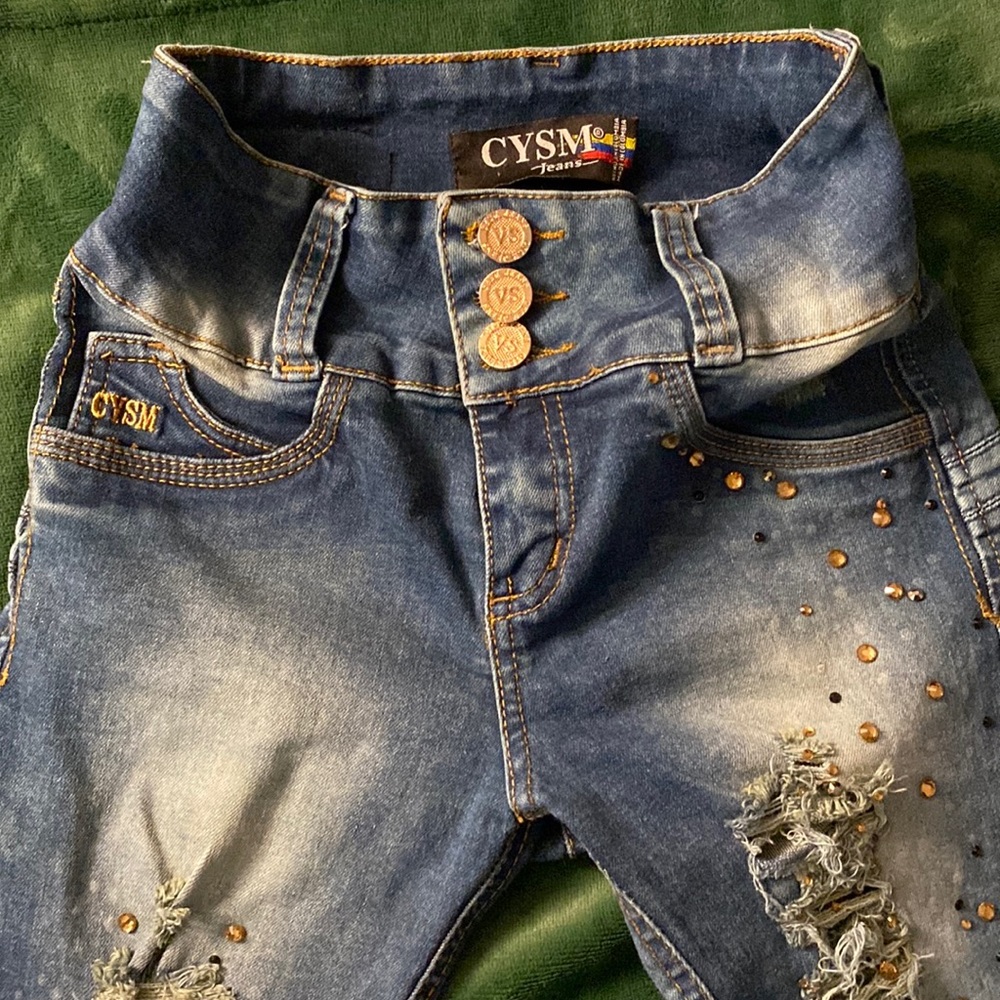 Im selling Columbian Jeans known as CYSM jeans